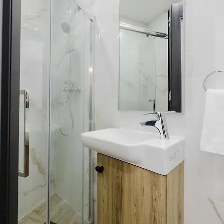 Seabreeze Flat 2 By Homely Malta! * St. Paul's Bay