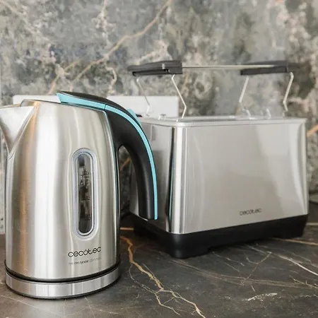 Seabreeze Flat 2 By Homely Malta! * St. Paul's Bay