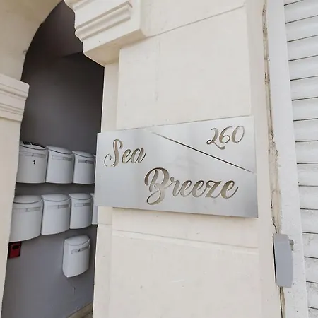 Apartment Seabreeze Flat 2 By Homely Malta! *