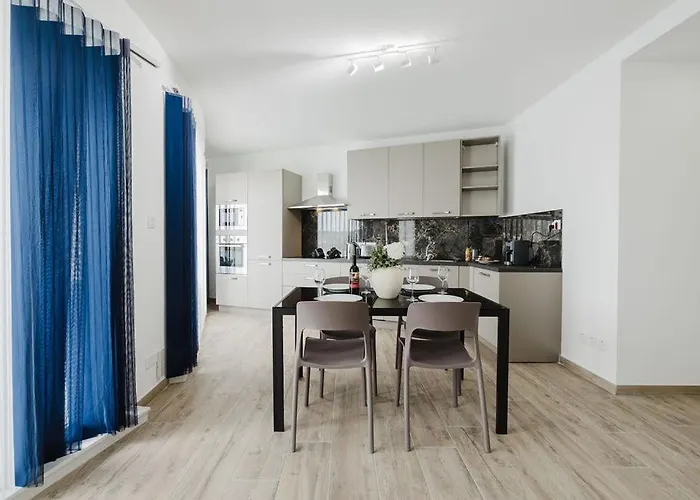 Lägenhet Seabreeze Flat 2 By Homely Malta!