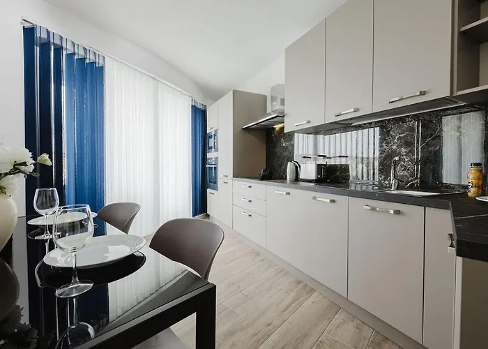 Seabreeze Flat 2 By Homely Malta! Lägenhet *