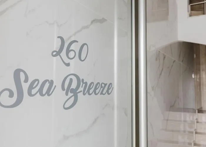 Seabreeze Flat 2 By Homely Malta! * St. Paul's Bay