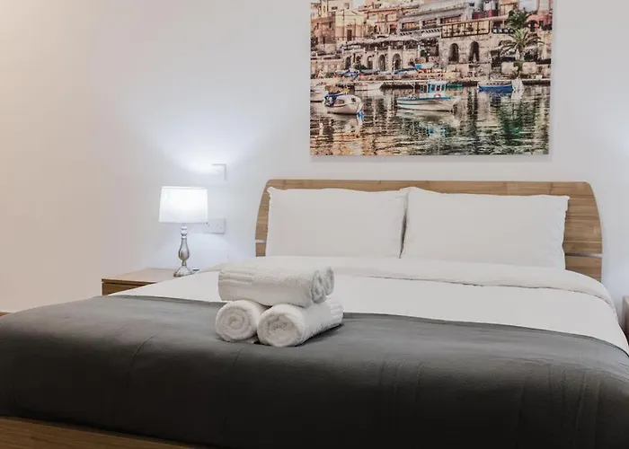 Lägenhet Seabreeze Flat 2 By Homely Malta!