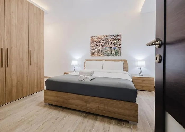 Seabreeze Flat 2 By Homely Malta! * St. Paul's Bay