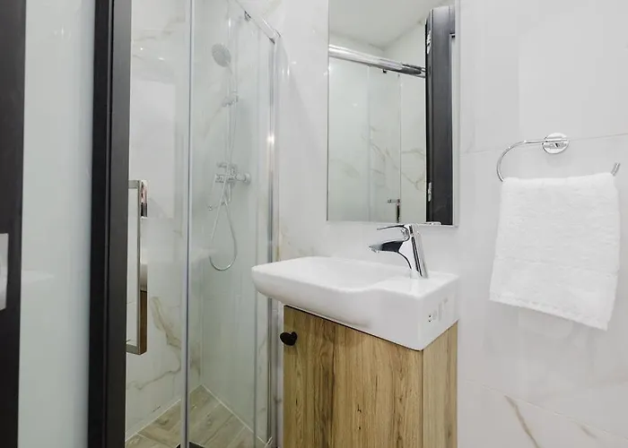 Seabreeze Flat 2 By Homely Malta! * St. Paul's Bay